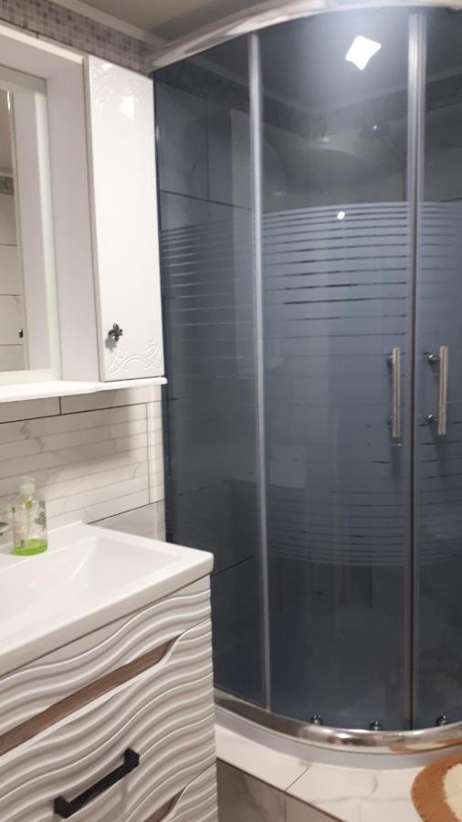 Окремі Номери В Гостьовому Будинку Типу Guest House Kirovograd Dış mekan fotoğraf